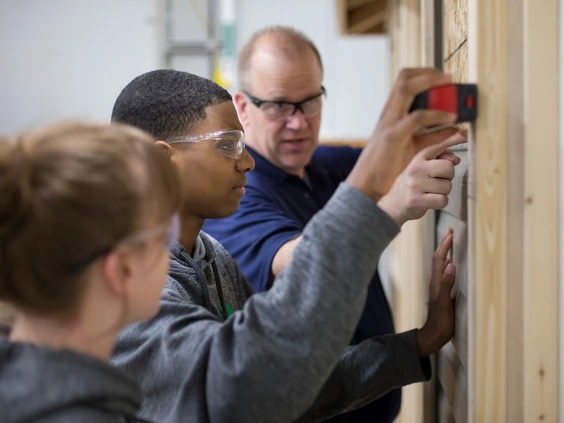 Windsor-Essex ‘Construction Academy’ pioneer wins Canadian teaching award